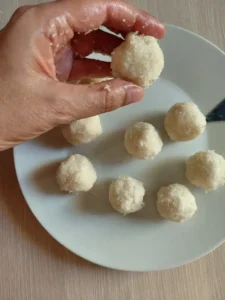bombones-con-coco-rallado