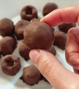 bombon-relleno-de-chocolate