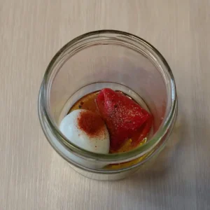 mayonesa-con-huevo-cocido-y-aceite